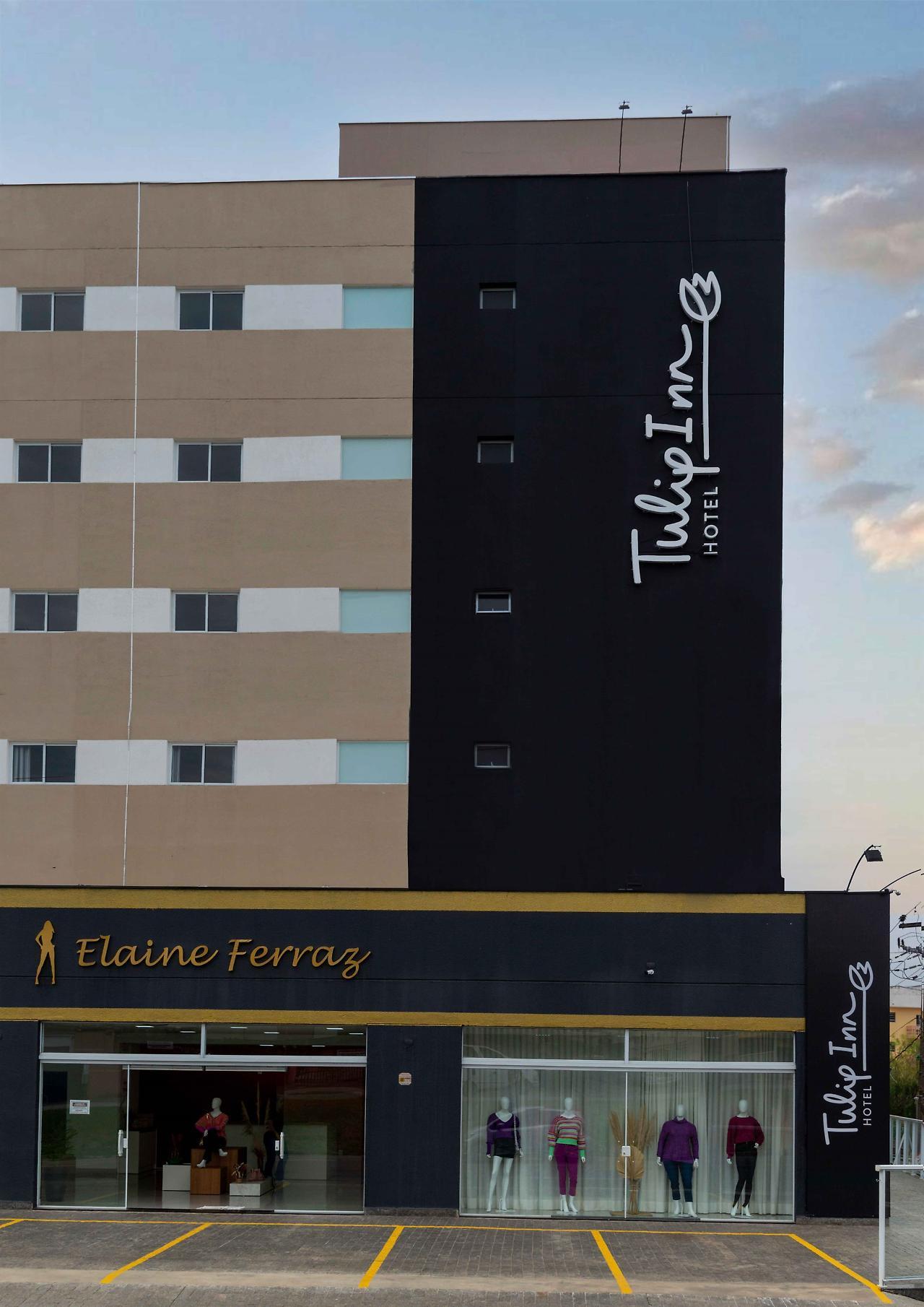 Esuites Сорокаба Екстер'єр фото